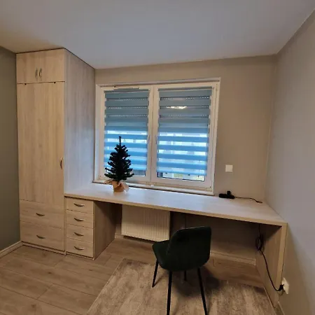 Mieszkanie Z Ogrodkiem W Poznaniu, Self Check-in, Parking Free Διαμέρισμα